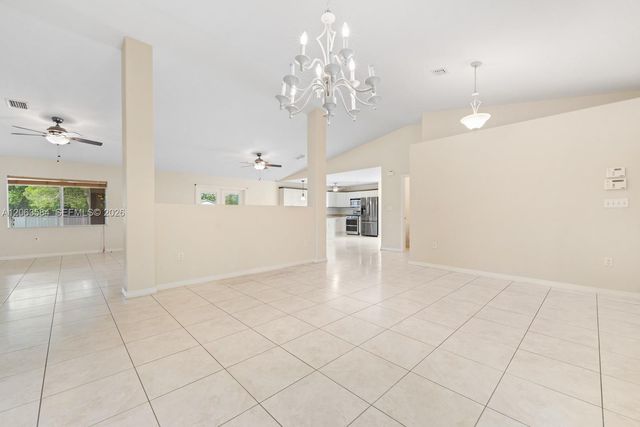 32361 SW 202nd Pl, Homestead, FL 33030