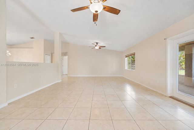 32361 SW 202nd Pl, Homestead, FL 33030