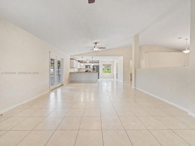 32361 SW 202nd Pl, Homestead, FL 33030