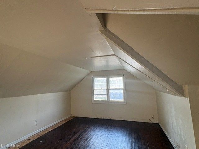 15807 Harvard Avenue, Cleveland, OH 44128