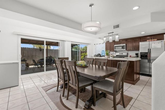 7075 Oak Glenn Ct, Lemon Grove, CA 91945