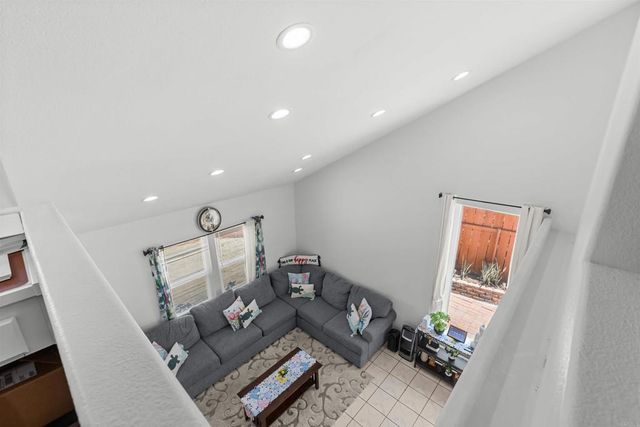 7075 Oak Glenn Ct, Lemon Grove, CA 91945