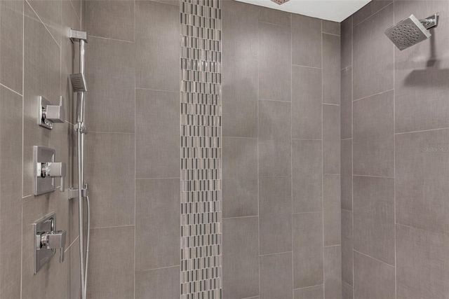 7455 SPARKLING LAKE ROAD, Orlando, FL 32819