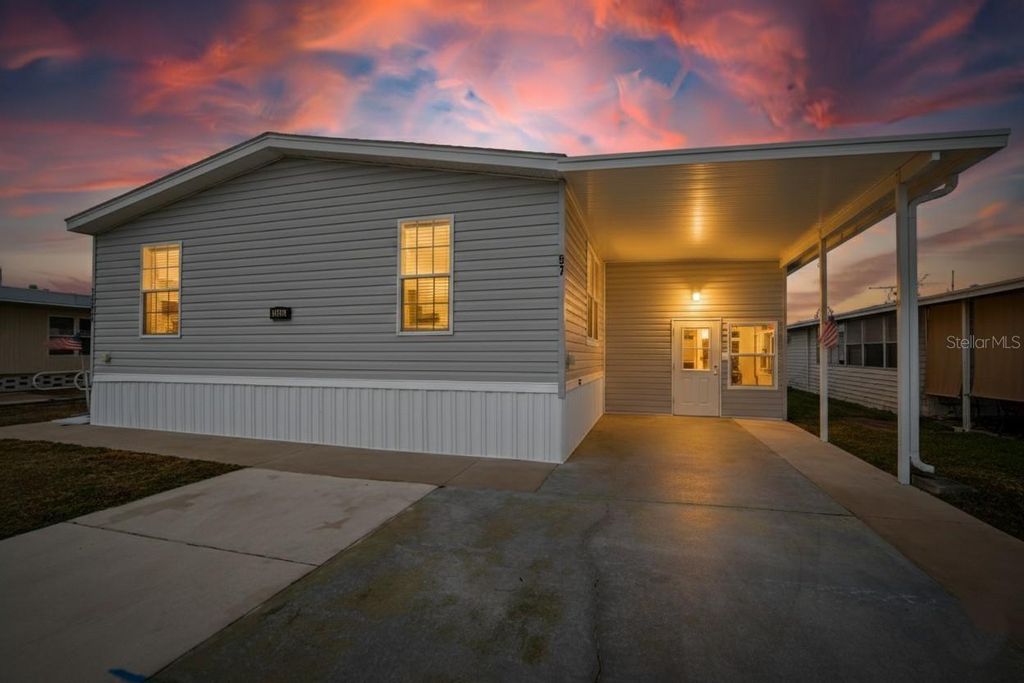 34543 PETUNIA PLACE, Zephyrhills, FL 33541