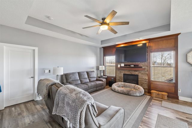 9635 Marnewood Drive, Johnston, IA 50131