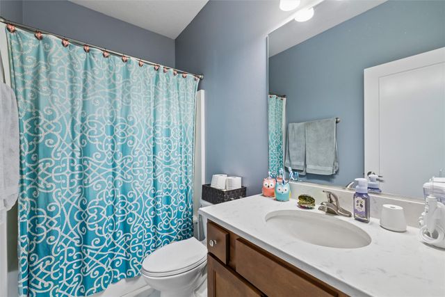 9635 Marnewood Drive, Johnston, IA 50131