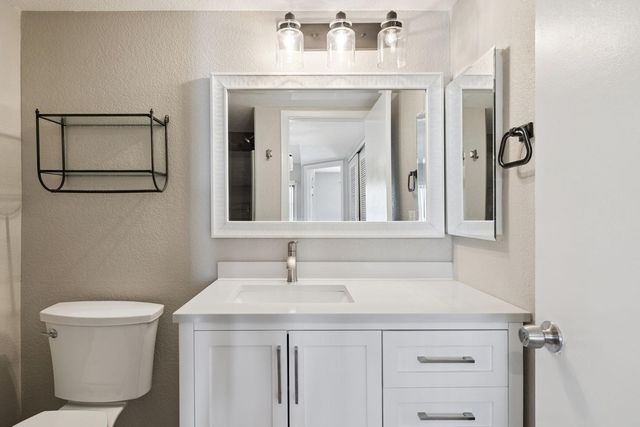 1905 E University Drive Unit 210, Tempe, AZ 85288