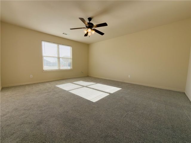 902 Oakwood Street, Centerton, AR 72719