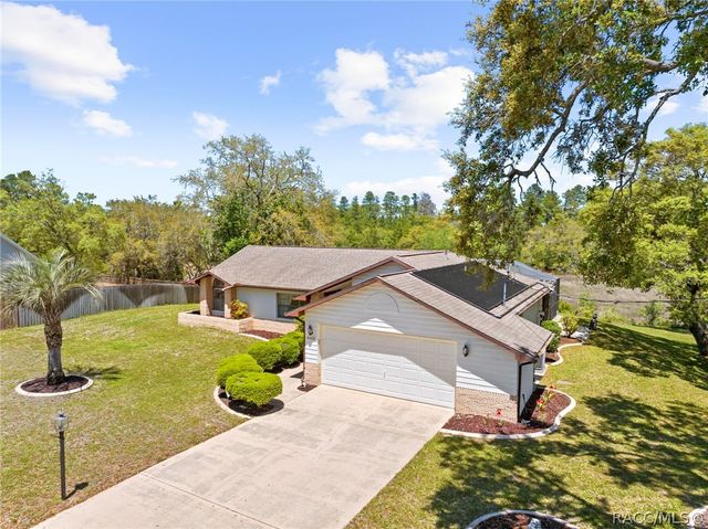 4488 Bluewater Avenue, Spring Hill, FL 34606