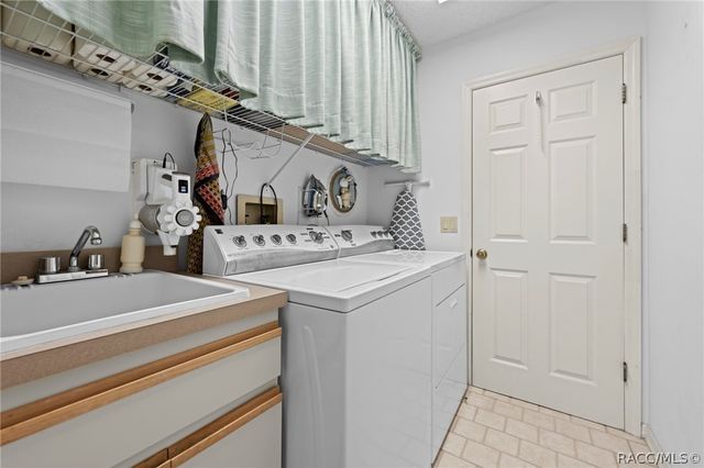 4488 Bluewater Avenue, Spring Hill, FL 34606