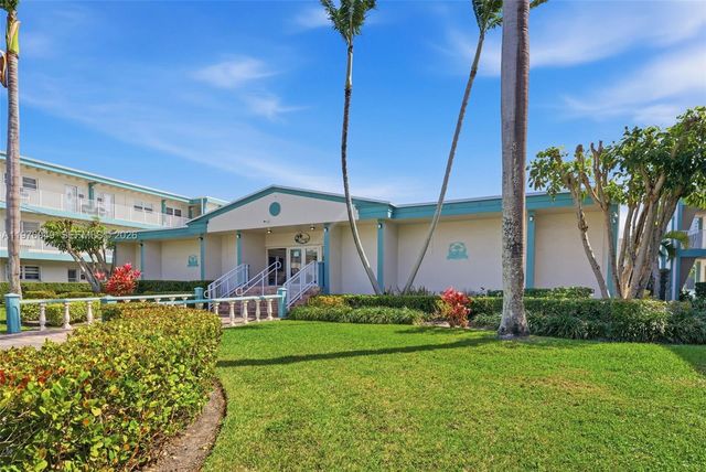 3922 NE 166th St S209, North Miami Beach, FL 33160