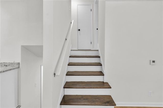 1336 Stoneham Court, Atlanta, GA 30349