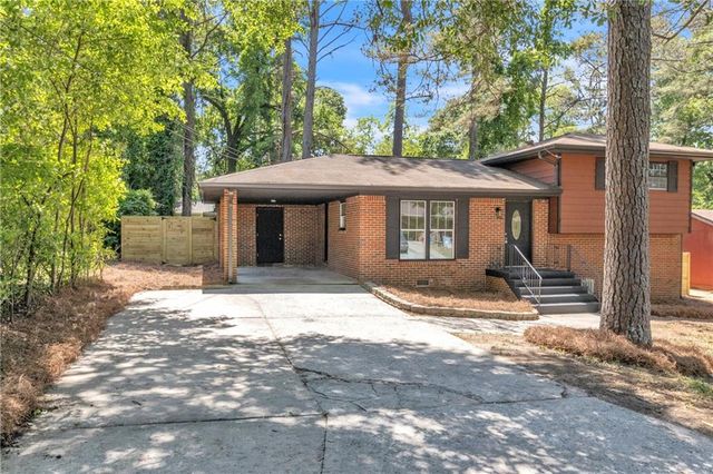 1336 Stoneham Court, Atlanta, GA 30349