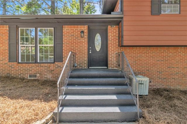 1336 Stoneham Court, Atlanta, GA 30349
