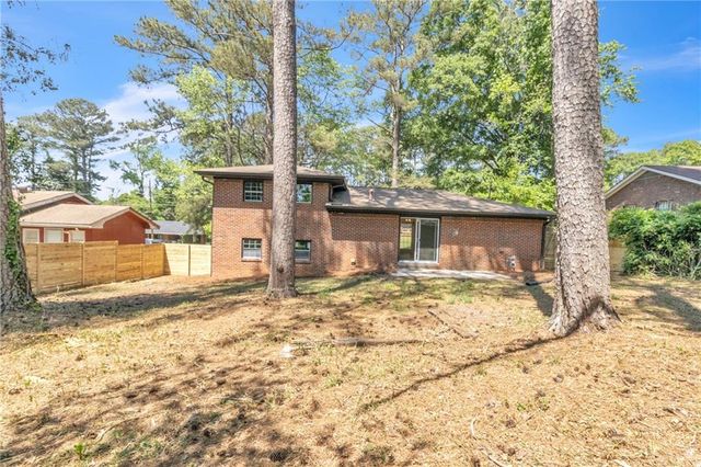 1336 Stoneham Court, Atlanta, GA 30349