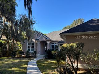 25 Sugar Mill Dr, Okatie, SC 29909