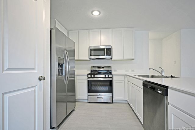 3805 Swift Fox, New Braunfels, TX 78132