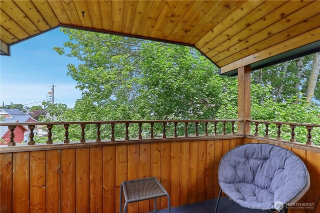 305 S 35th Street, Tacoma, WA 98418