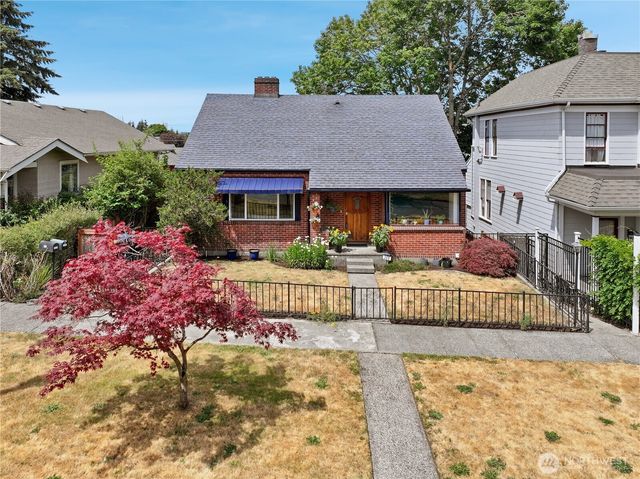 305 S 35th Street, Tacoma, WA 98418