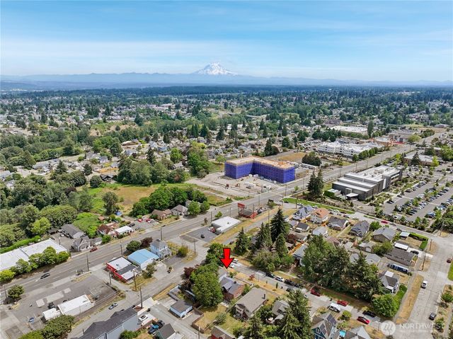 305 S 35th Street, Tacoma, WA 98418