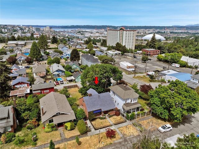 305 S 35th Street, Tacoma, WA 98418