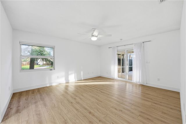 1048 Admirals Walk, Vero Beach, FL 32963