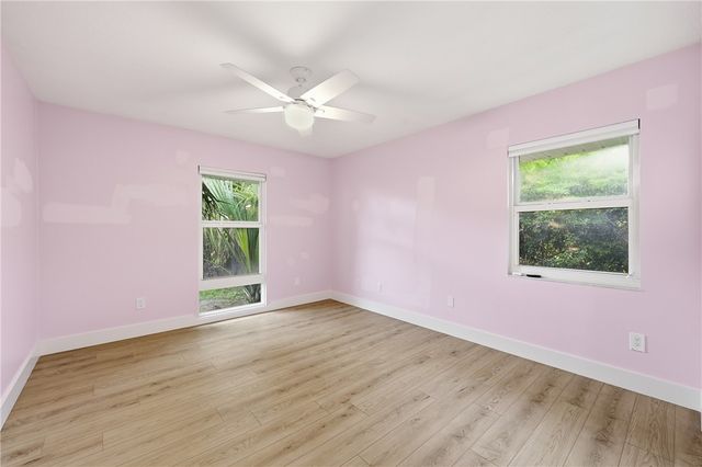 1048 Admirals Walk, Vero Beach, FL 32963