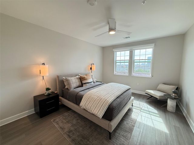 716 Waugh Drive 1204, Houston, TX 77019
