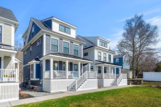 8 Colby Farm Ln F, Newburyport, MA 01950