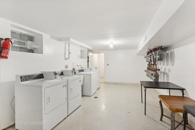 7311 N Ashland Boulevard 2A, Chicago, IL 60626