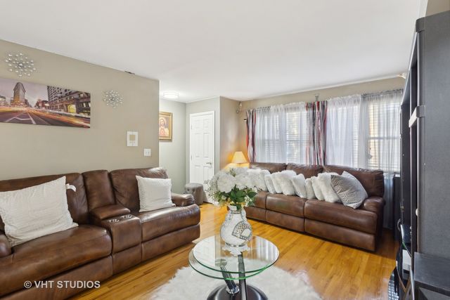 7311 N Ashland Boulevard 2A, Chicago, IL 60626