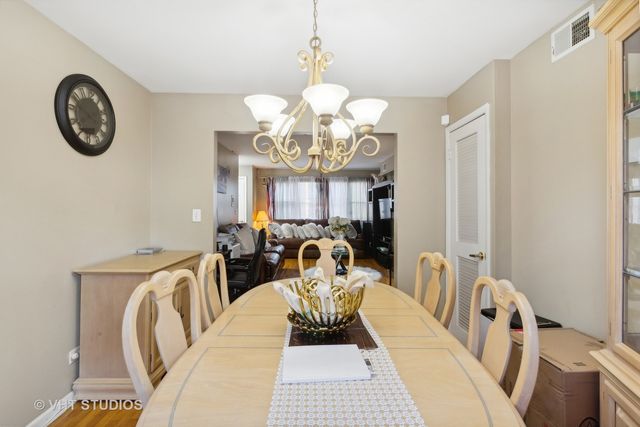 7311 N Ashland Boulevard 2A, Chicago, IL 60626