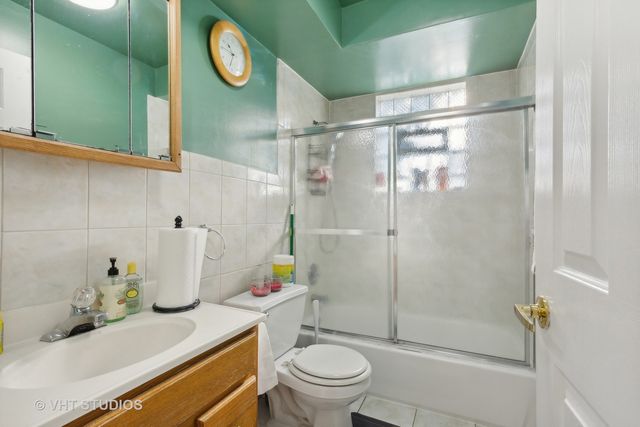 7311 N Ashland Boulevard 2A, Chicago, IL 60626