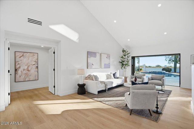 10555 E BELLA VISTA Drive, Scottsdale, AZ 85258