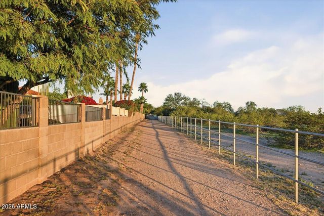 10555 E BELLA VISTA Drive, Scottsdale, AZ 85258