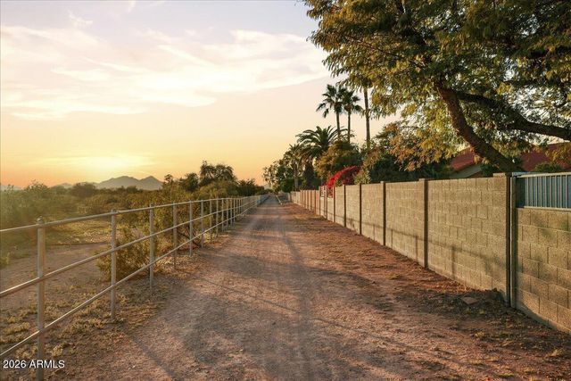 10555 E BELLA VISTA Drive, Scottsdale, AZ 85258