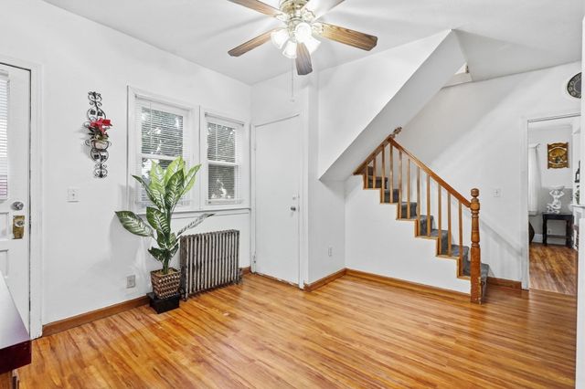 1774 Carew St, Springfield, MA 01104