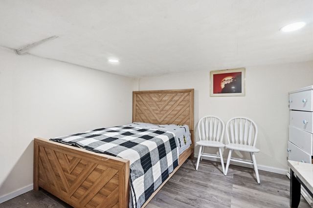 1774 Carew St, Springfield, MA 01104