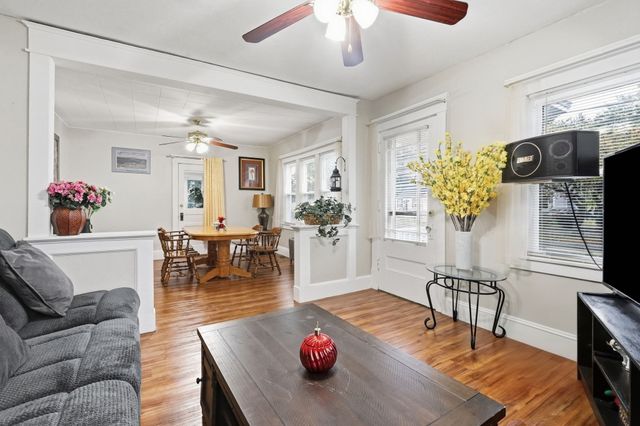 1774 Carew St, Springfield, MA 01104