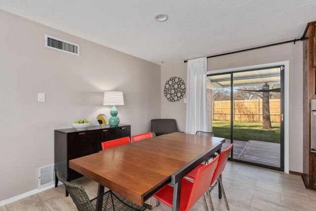 1501 Ronne Drive, Irving, TX 75060