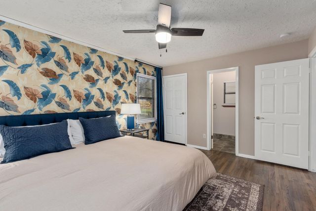 1501 Ronne Drive, Irving, TX 75060
