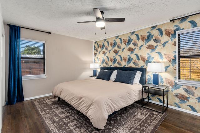 1501 Ronne Drive, Irving, TX 75060