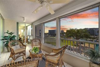 25 Bluebill AVE A-204, Naples, FL 34108