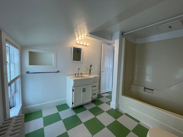 164 Washington Street A, Marblehead, MA 01945