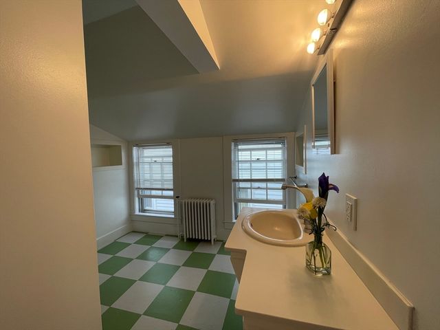 164 Washington Street A, Marblehead, MA 01945