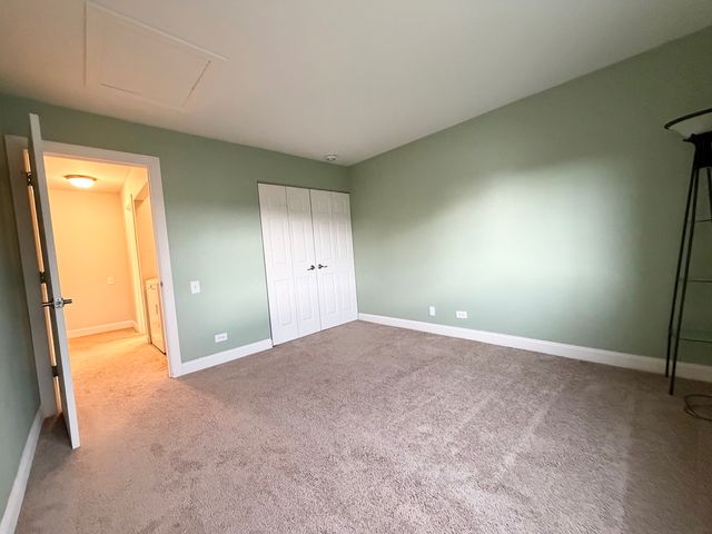 345 Gregory Street, Aurora, IL 60504