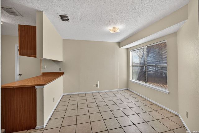 727 CYPRESSBROOK DR, San Antonio, TX 78245