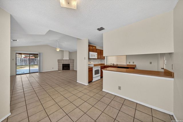 727 CYPRESSBROOK DR, San Antonio, TX 78245