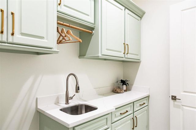 2242 Nikal Drive, Lake Charles, LA 70605