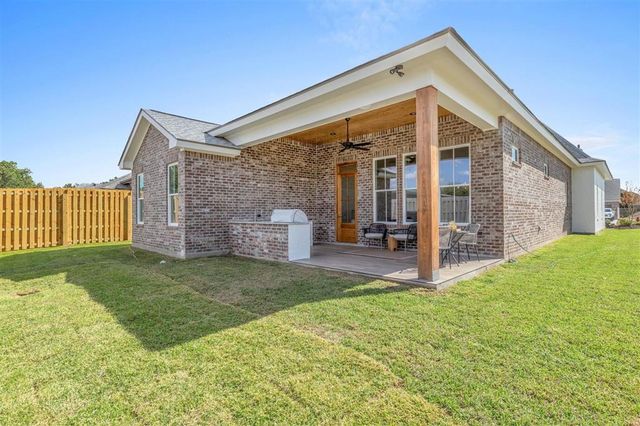 2242 Nikal Drive, Lake Charles, LA 70605